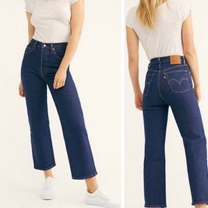 Levi’s Ribcage Straight Leg Dark Wash Jeans